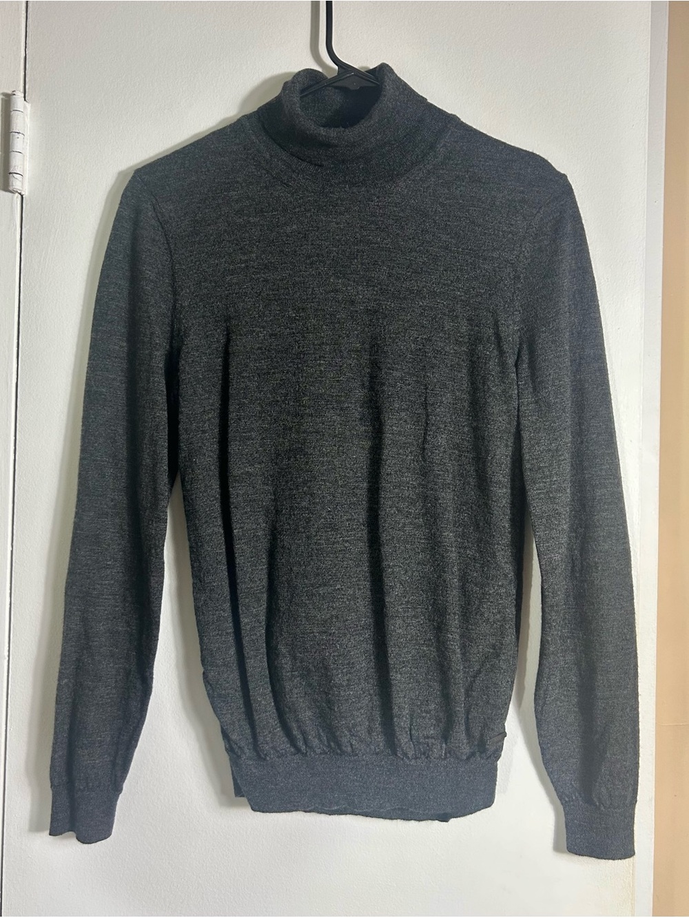 Hugo Boss Women’s Charcoal Gray Turtleneck Sweater, Large, Extrafine Merino Wool